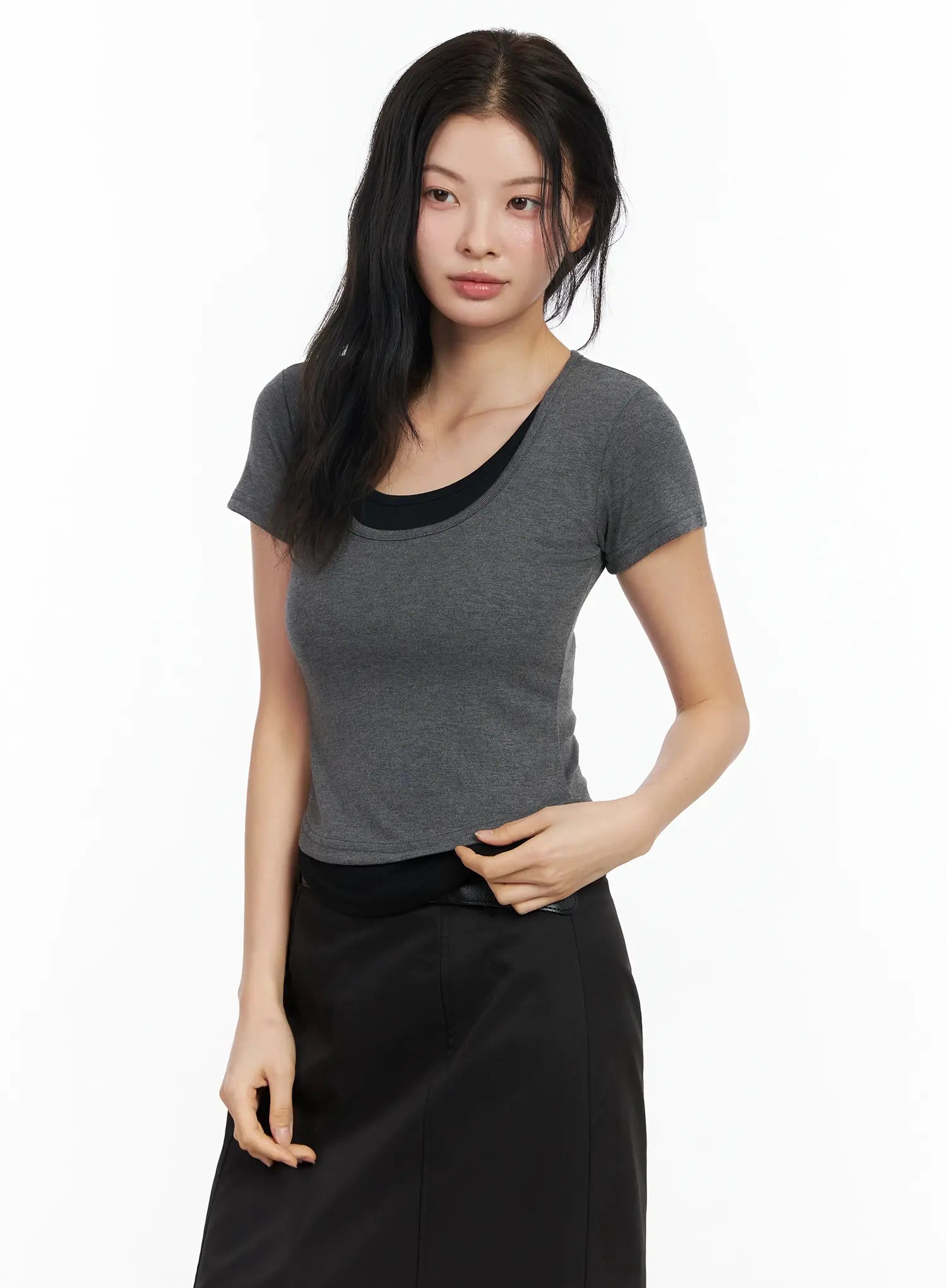 u-neck-layered-short-sleeve-top-im524 / Dark gray