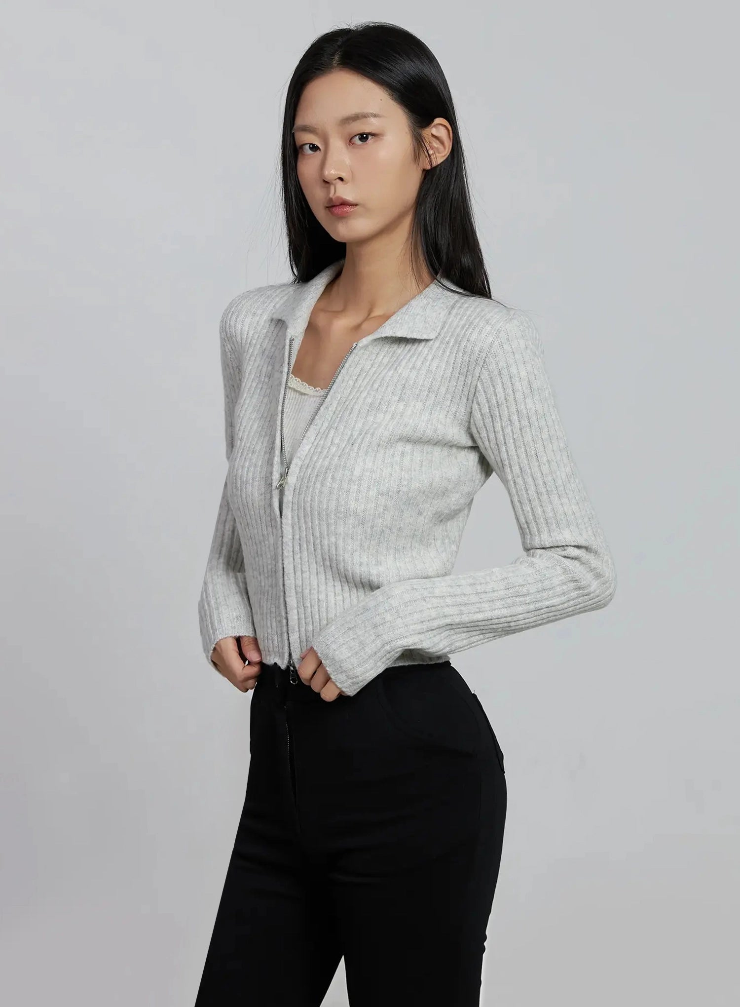 ribbed-knit-collared-zip-up-im520 / Gray