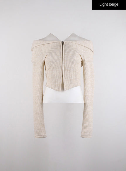 off-shoulder-hoodie-knit-top-id306 / Light beige