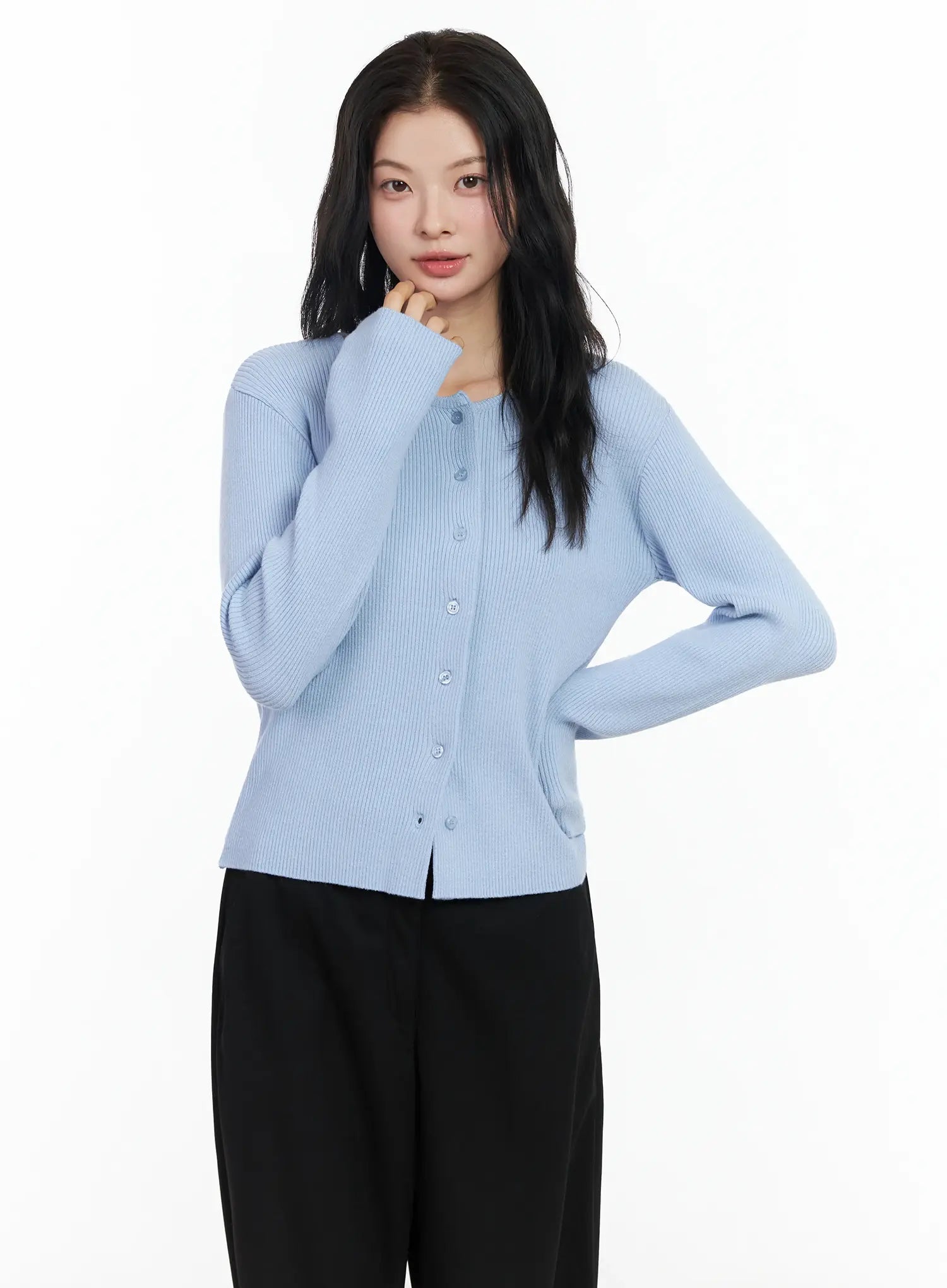 basic-slim-round-neck-cardigan-im524 / Light blue