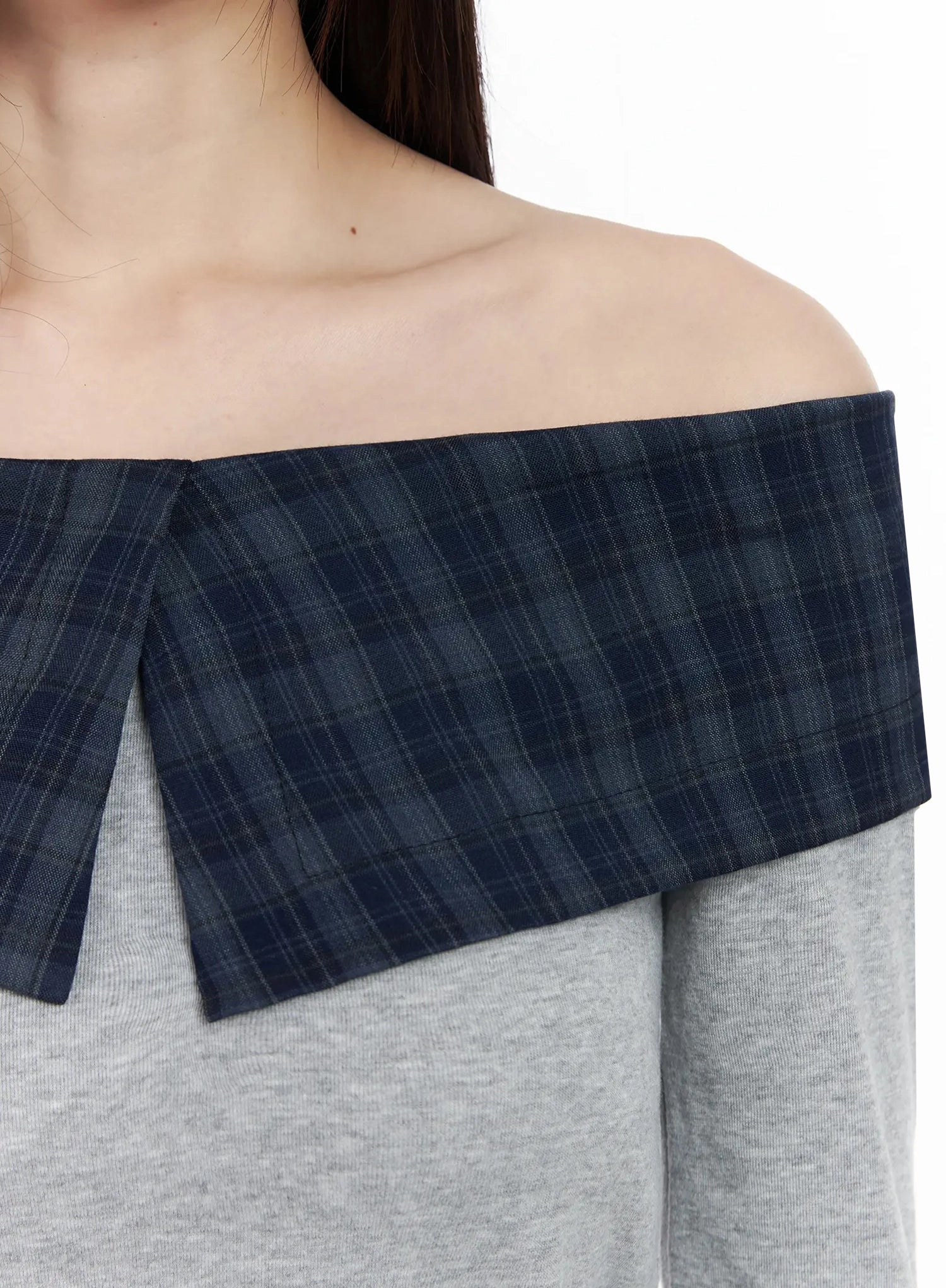 plaid-off-shoulder-long-sleeve-top-im523