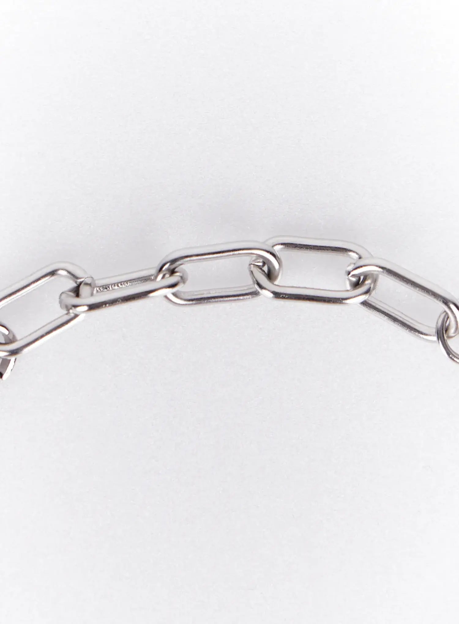 cross-charm-chain-bracelet-iy520