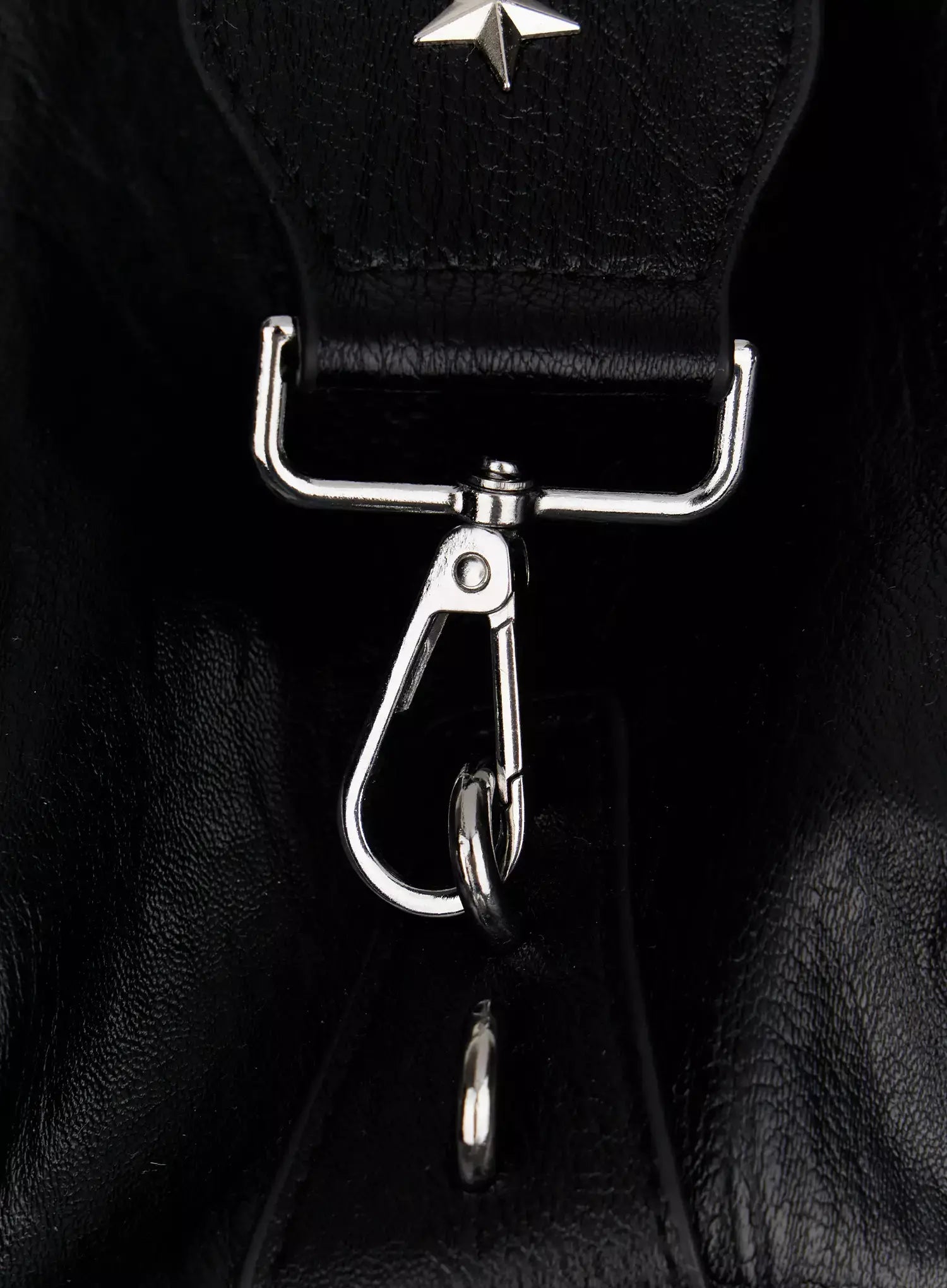 star-detail-strap-shoulder-bag-im506