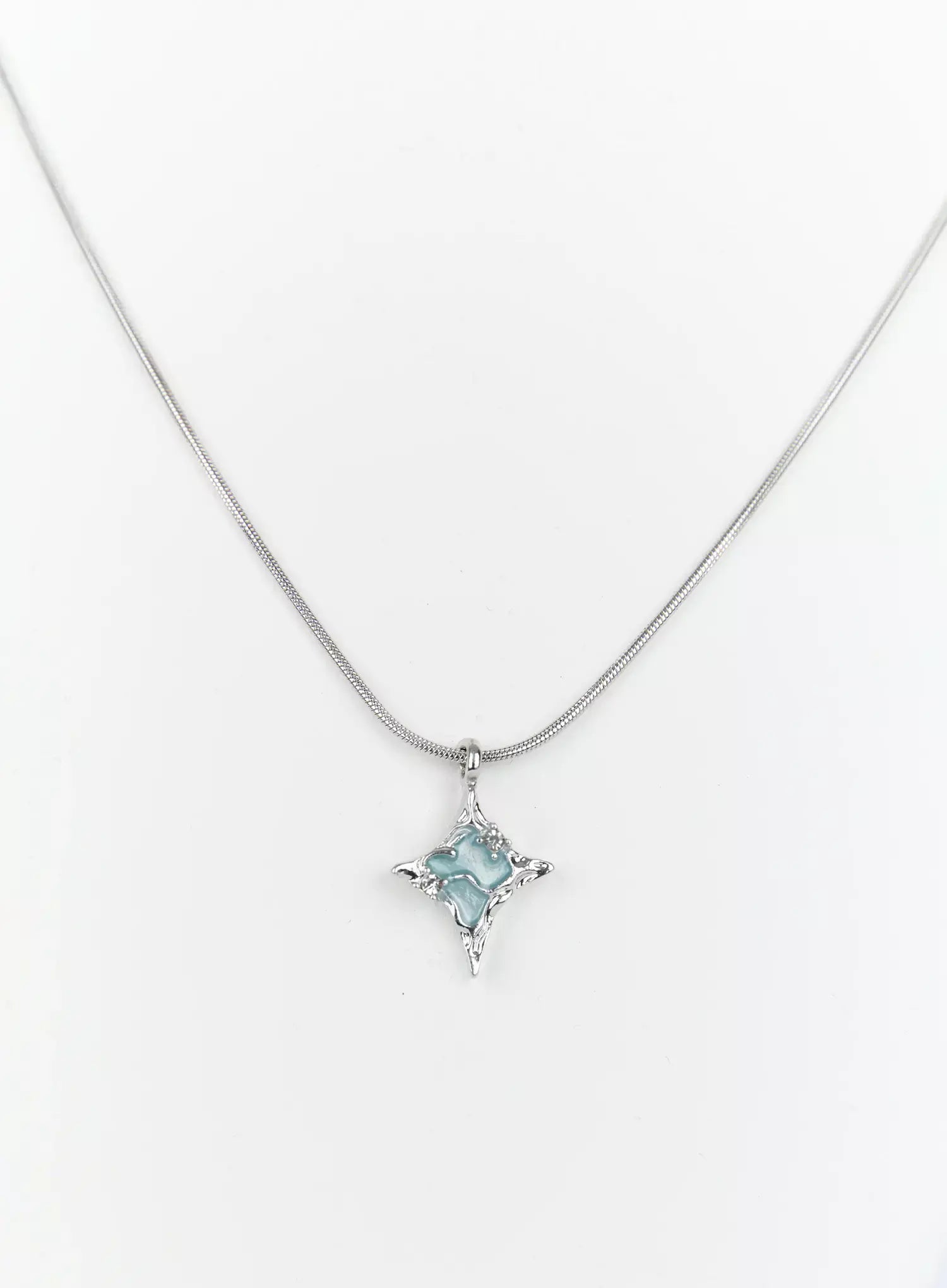 sky-beaded-layered-necklace-ig512