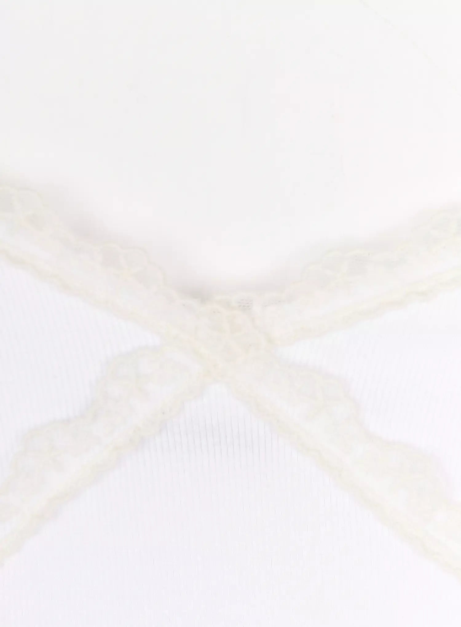 lace-trim-cami-iu512