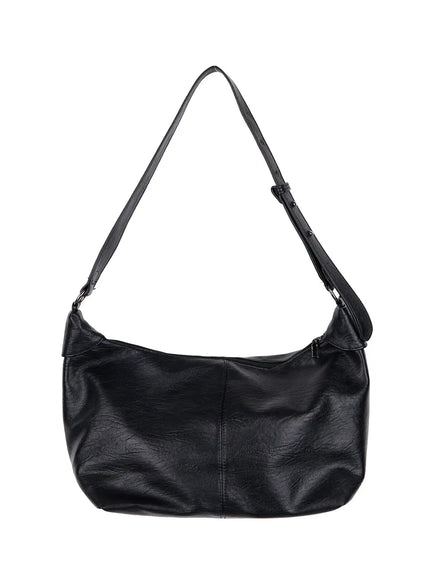 square-faux-leather-crossbody-bag-iy526 / Black