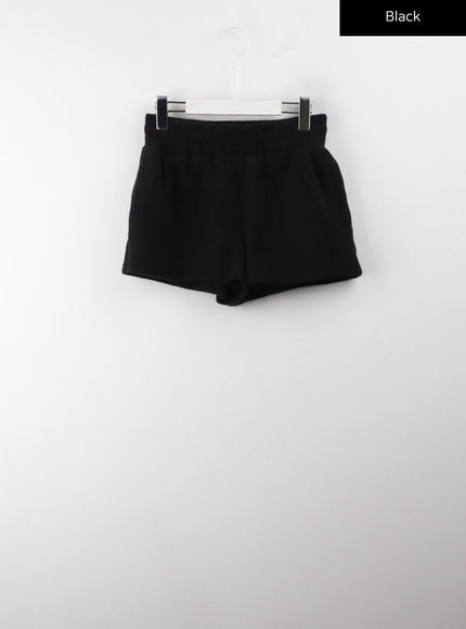 elastic-waist-shorts-cj405 / Black