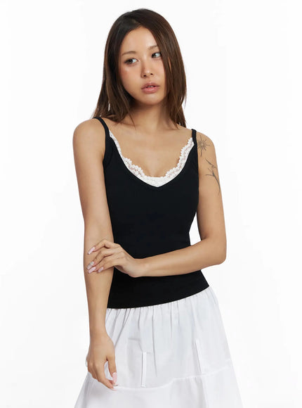 cross-graphic-lace-trim-cami-tank-iy504 / Black
