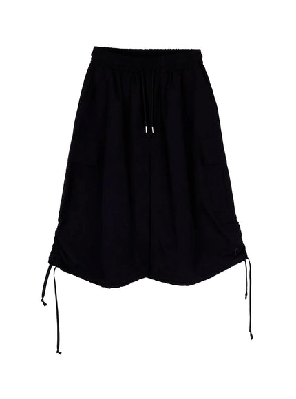 adjustable-cargo-bermuda-pants-iy526 / Black