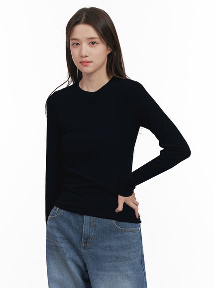 essential-slim-fit-round-neck-tee-ij510 / Black