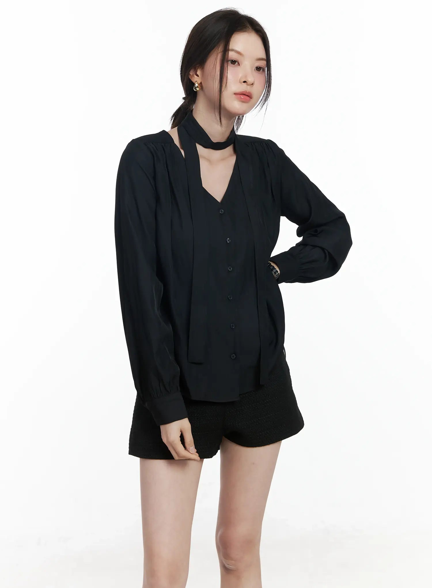 v-neck-shirred-blouse-and-scarf-set-if525 / Black