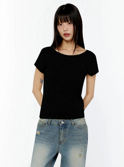 slim-fit-essential-short-sleeve-top-iu518 / Black