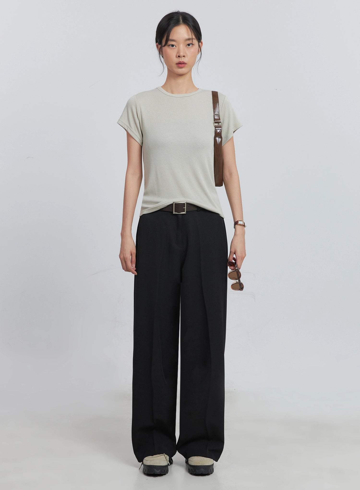 loose-fit-short-sleeve-tee-iu512 / Dark beige