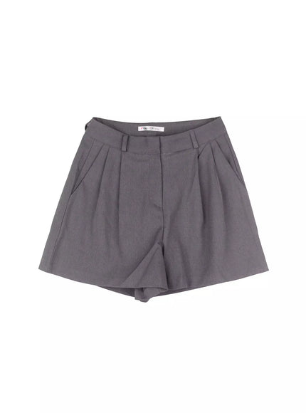 modern-pintuck-tailored-shorts-in507 / Dark gray