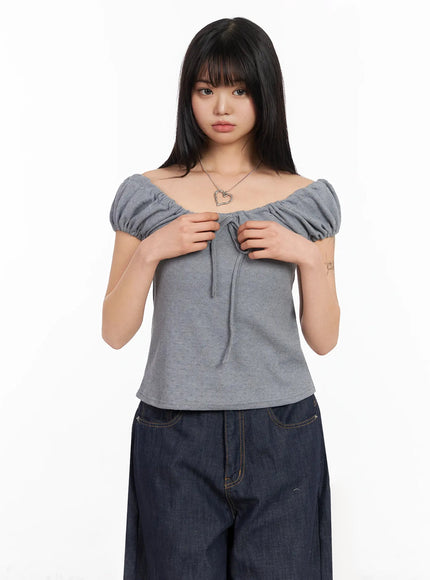 eyelet-ruched-off-shoulder-top-ia523 / Gray
