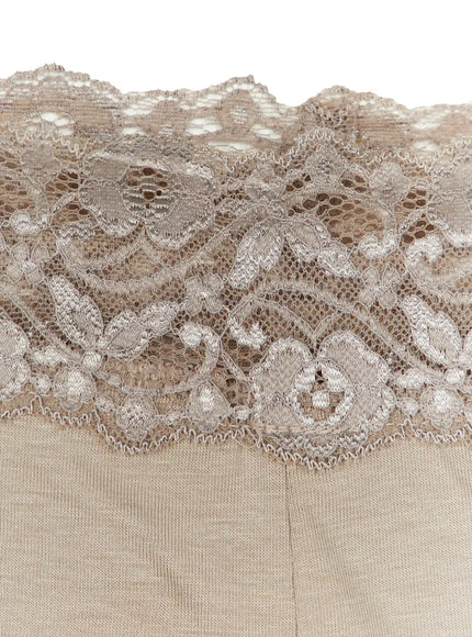 lace-trim-micro-shorts-iu509