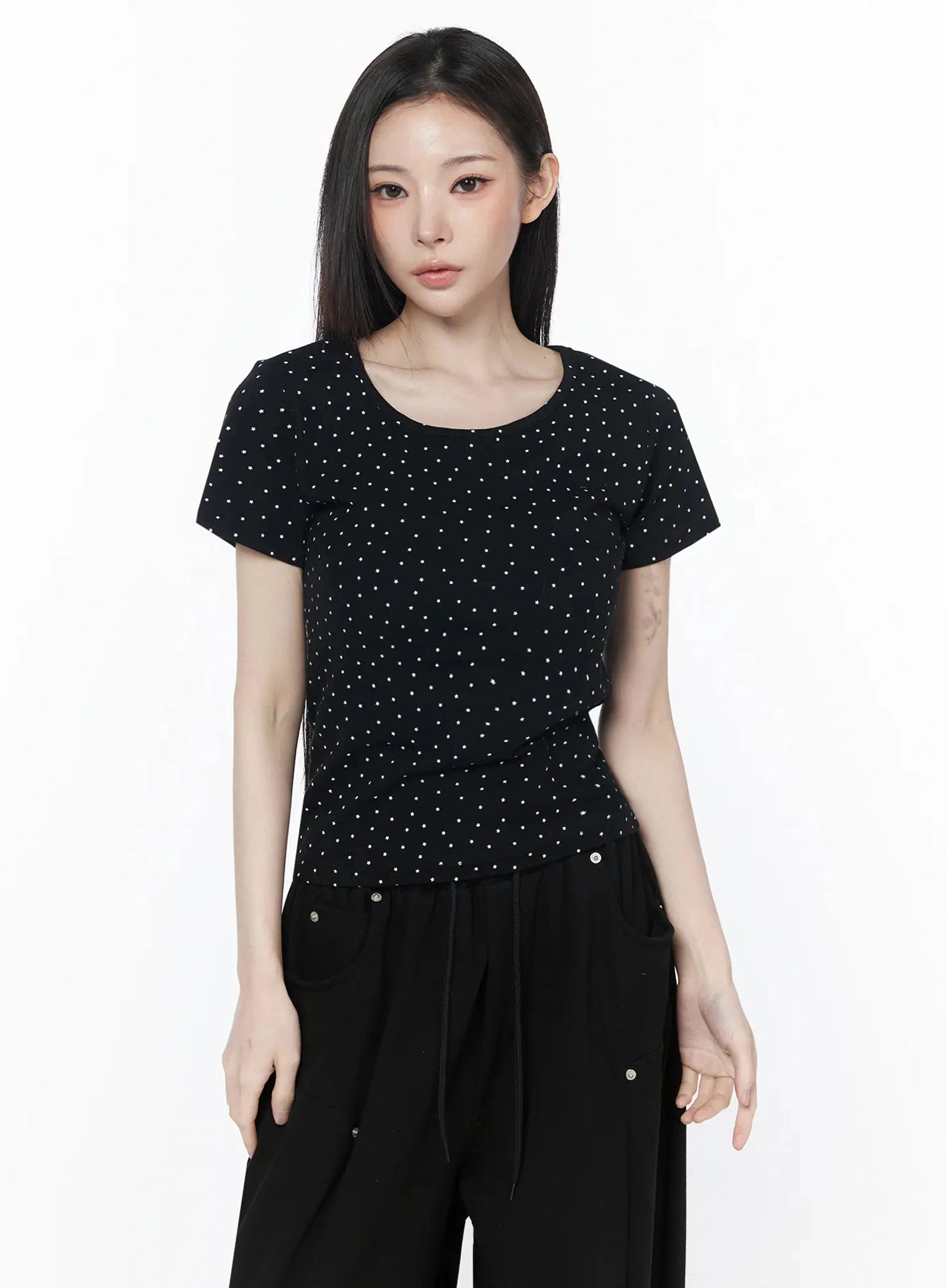 polka-dot-round-neck-tee-iu512 / Black