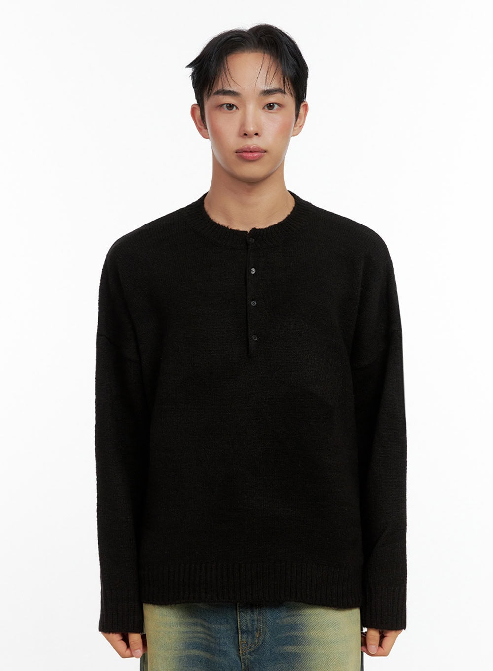 mens-buttoned-henley-neck-sweater-in426 / Black