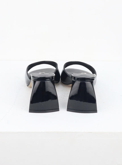 heel-sandals-iu329