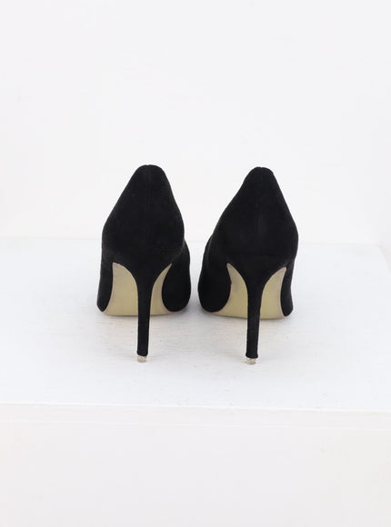 suede-pumps-is322