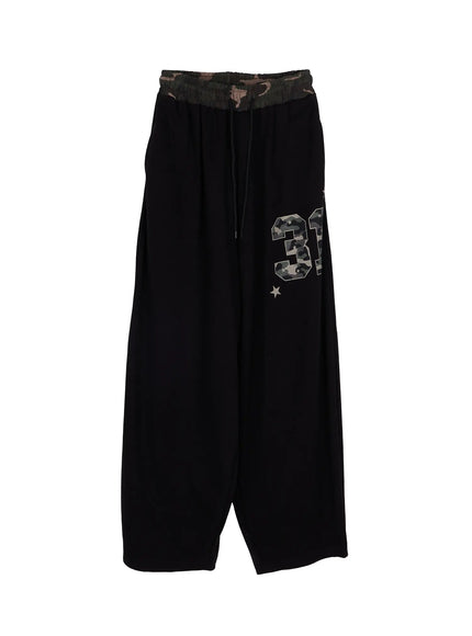 mens-camouflage-graphic-sweatpants-black-iu508