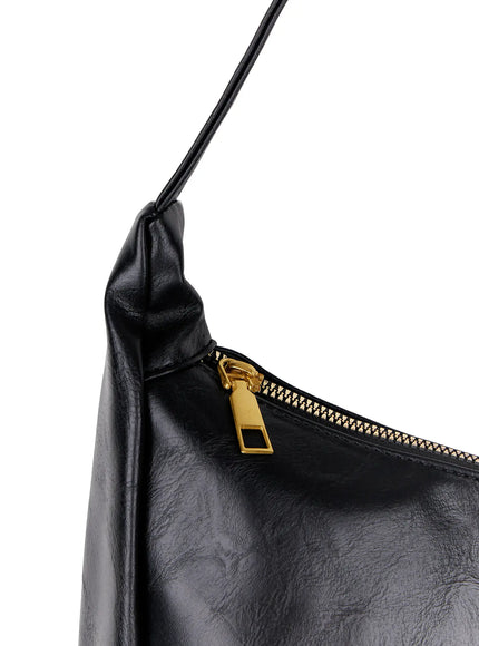 stitch-detail-crossbody-bag-in503