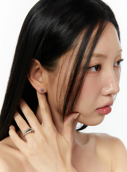 delacroix-earring-iu503