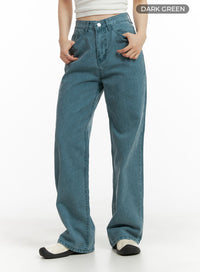 light-washed-straight-jeans-om412