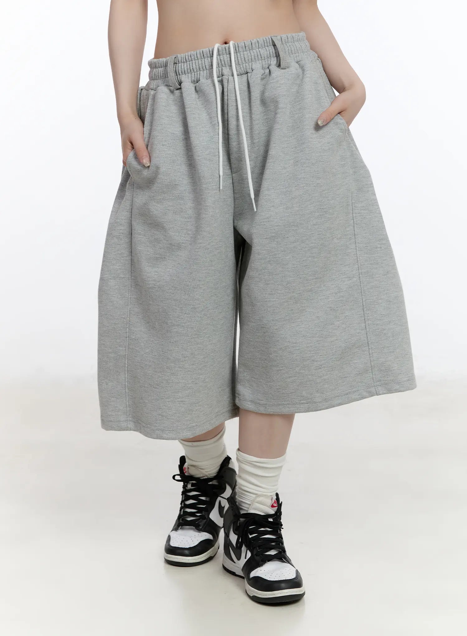 pleated-baggy-sweat-shorts-ca503