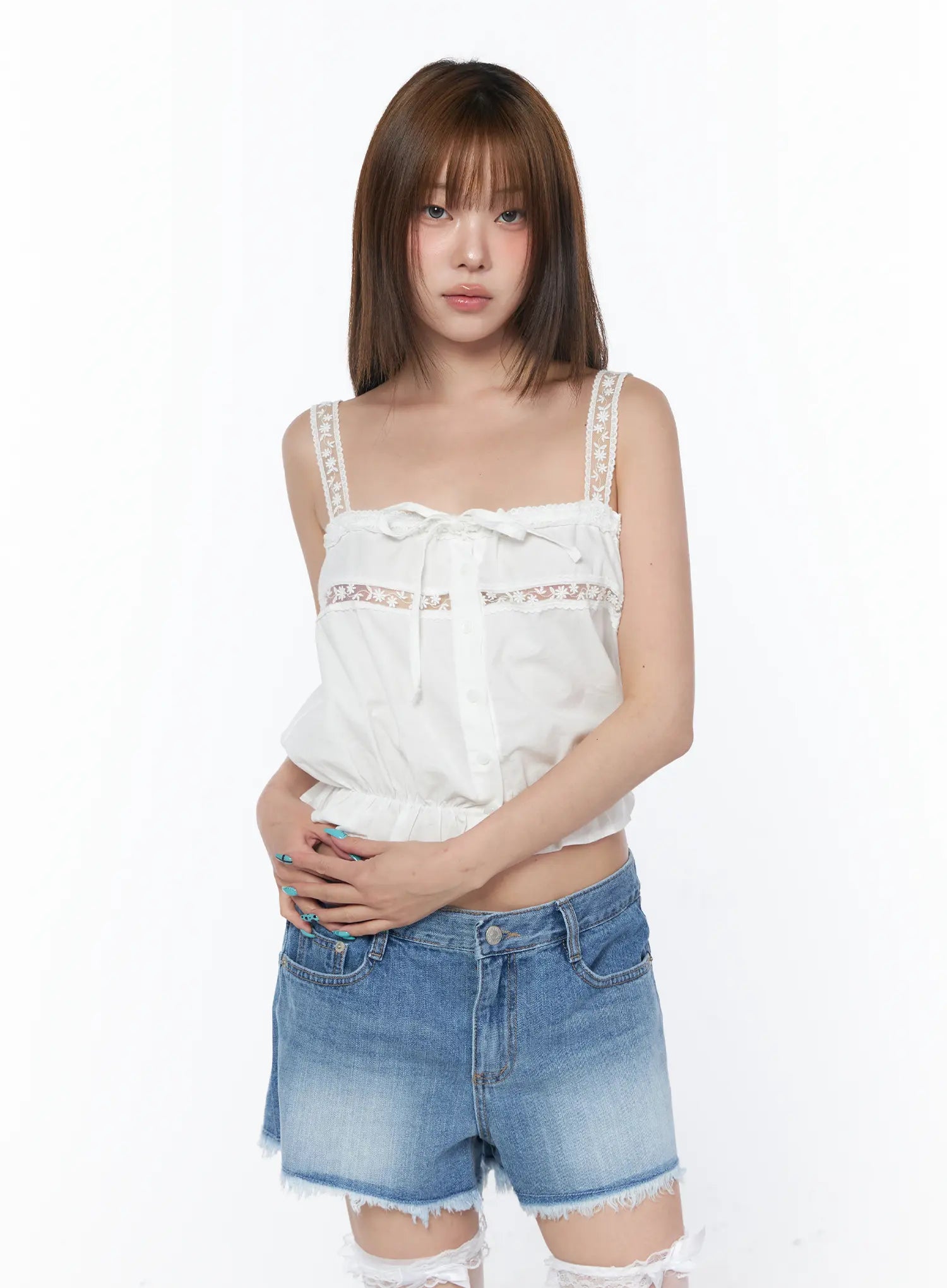lace-trim-sleeveless-top-cy529