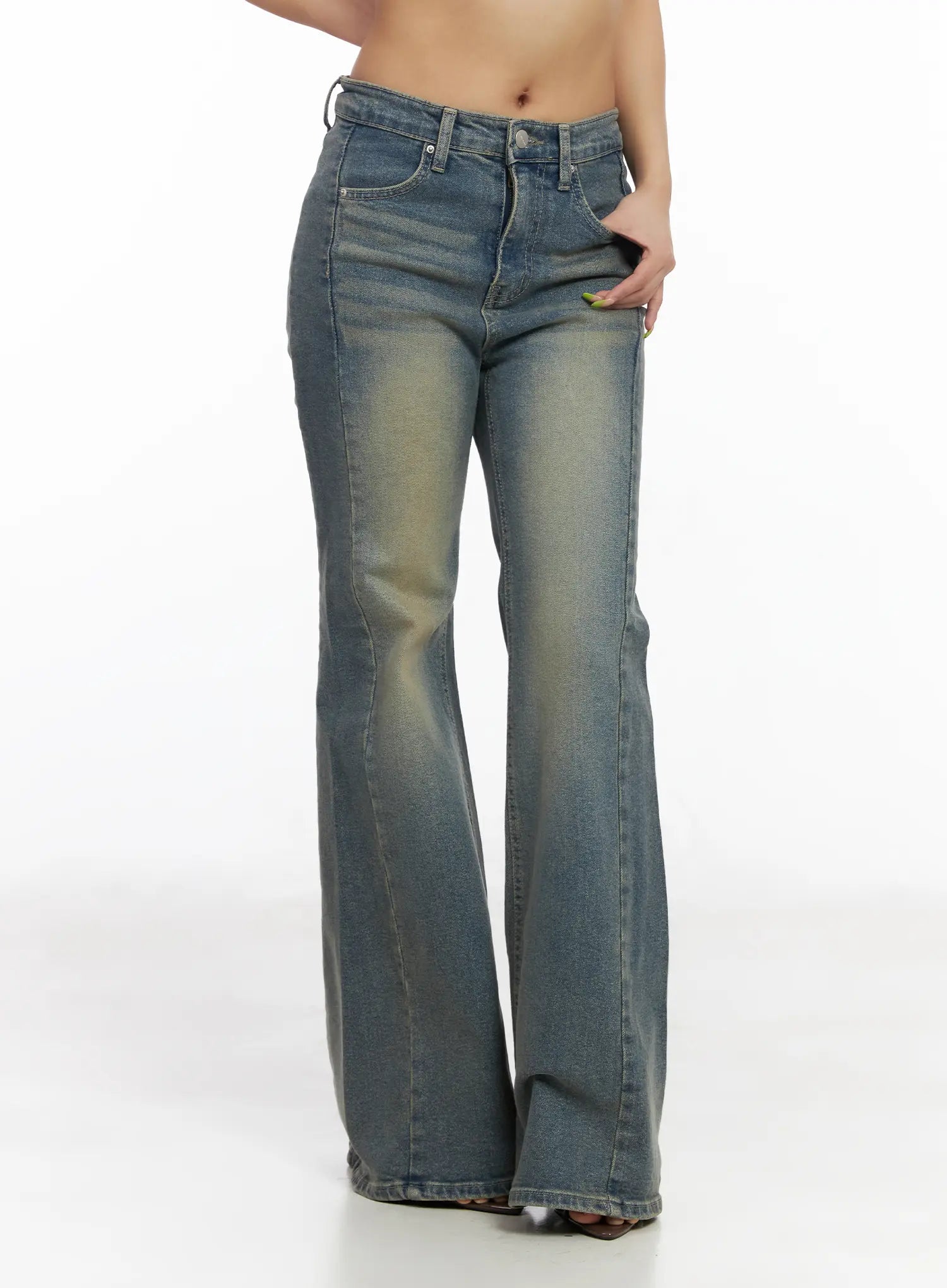 sakura-mid-rise-flared-bootcut-jeans-cm520
