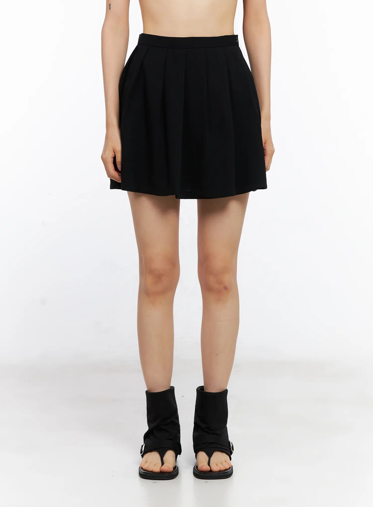 chic-pleated-mini-skirt-cl530