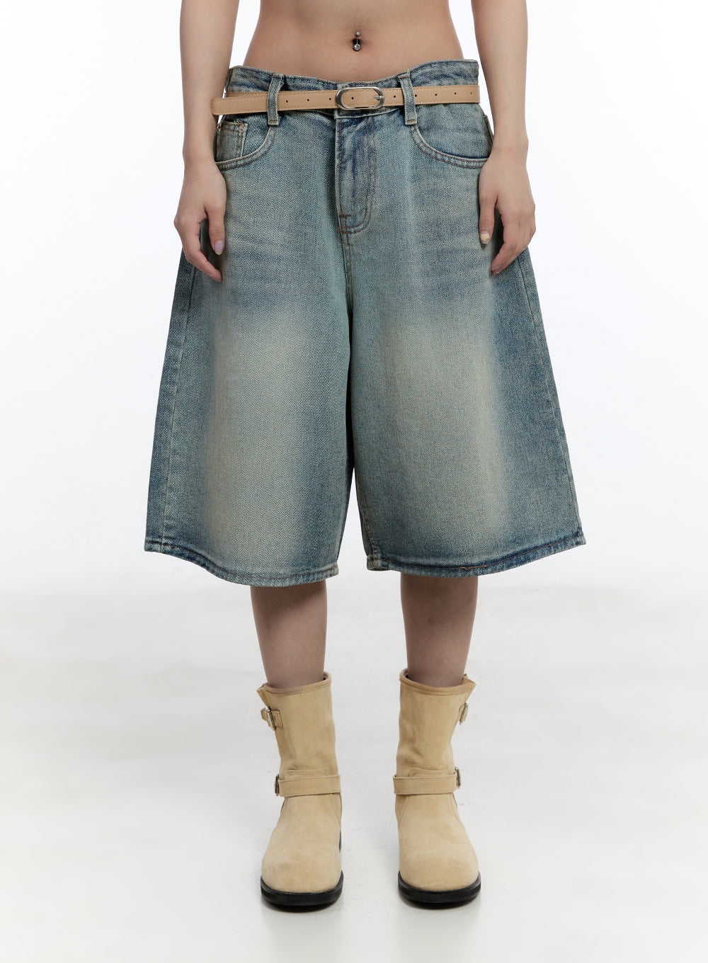 Washed Midi Baggy Jorts CY530 in blue, front waist-down close-up on model, low-rise wide fit with tan belt and washed fading denim, beige boots.