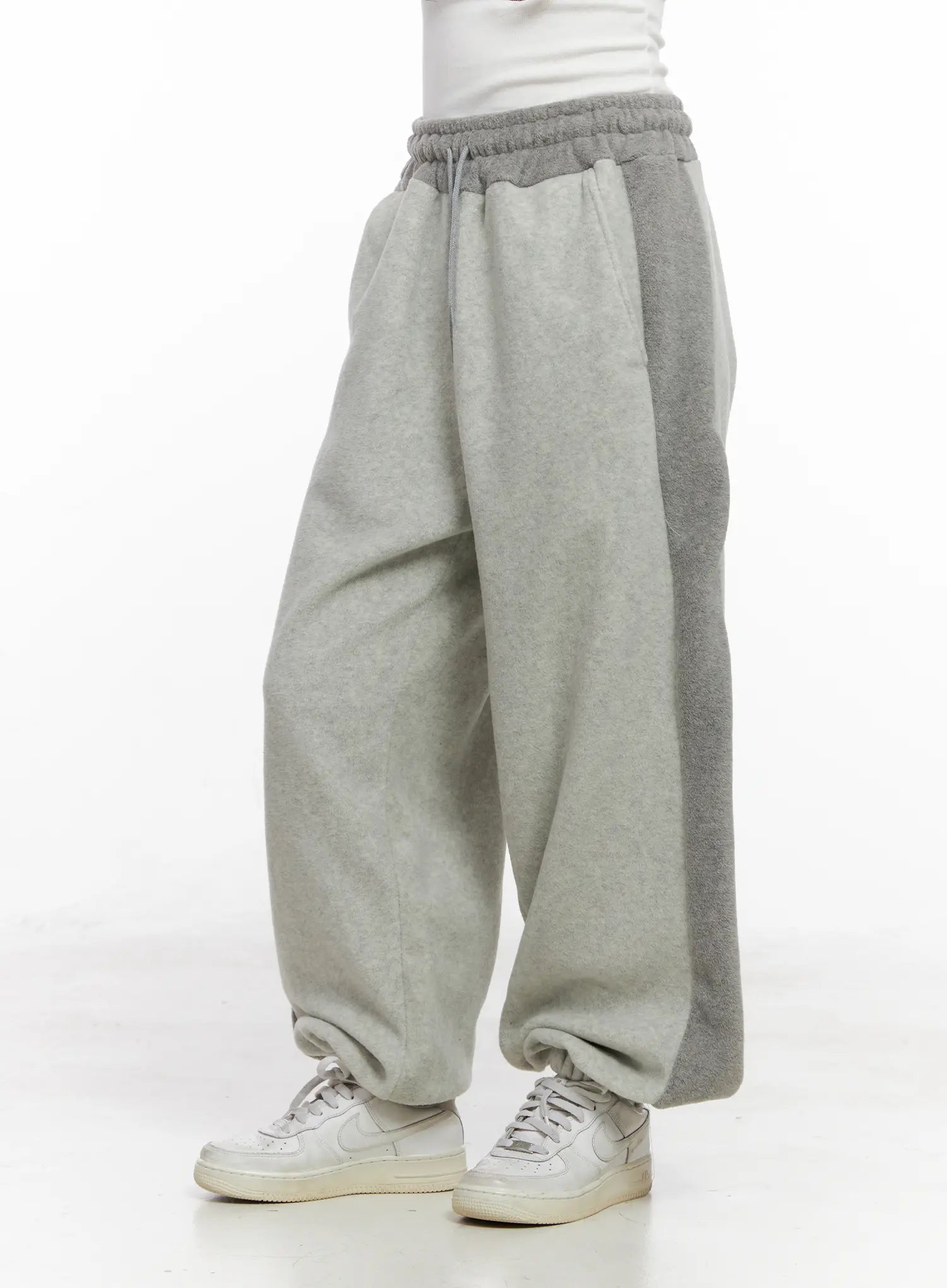 casual-two-tone-sweatpants-co522
