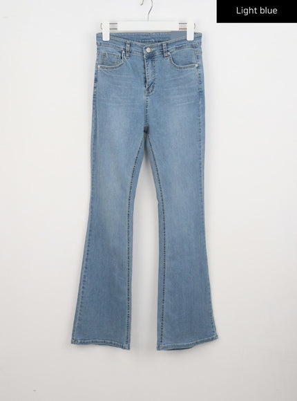 light-wash-bootcut-jeans-cy330