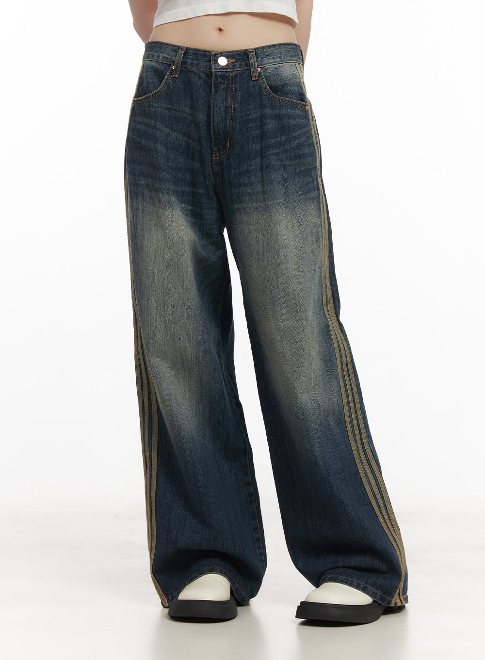 Daisee Striped Wide-Leg Jeans CF518 in dark blue, front waist-to-hem view on model, washed denim with visible front fade, gold triple side stripes, and wide floor-grazing leg opening.