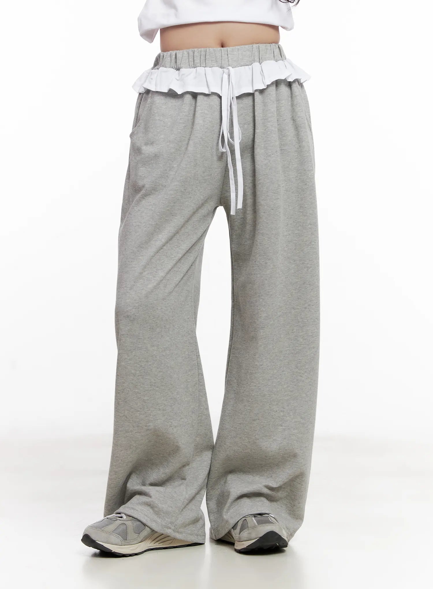 Ruffle Wide-Leg Sweatpants CL516 - Casual style | LEWKIN