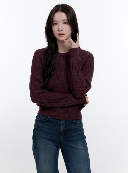 cable-knit-round-neck-sweater-on418