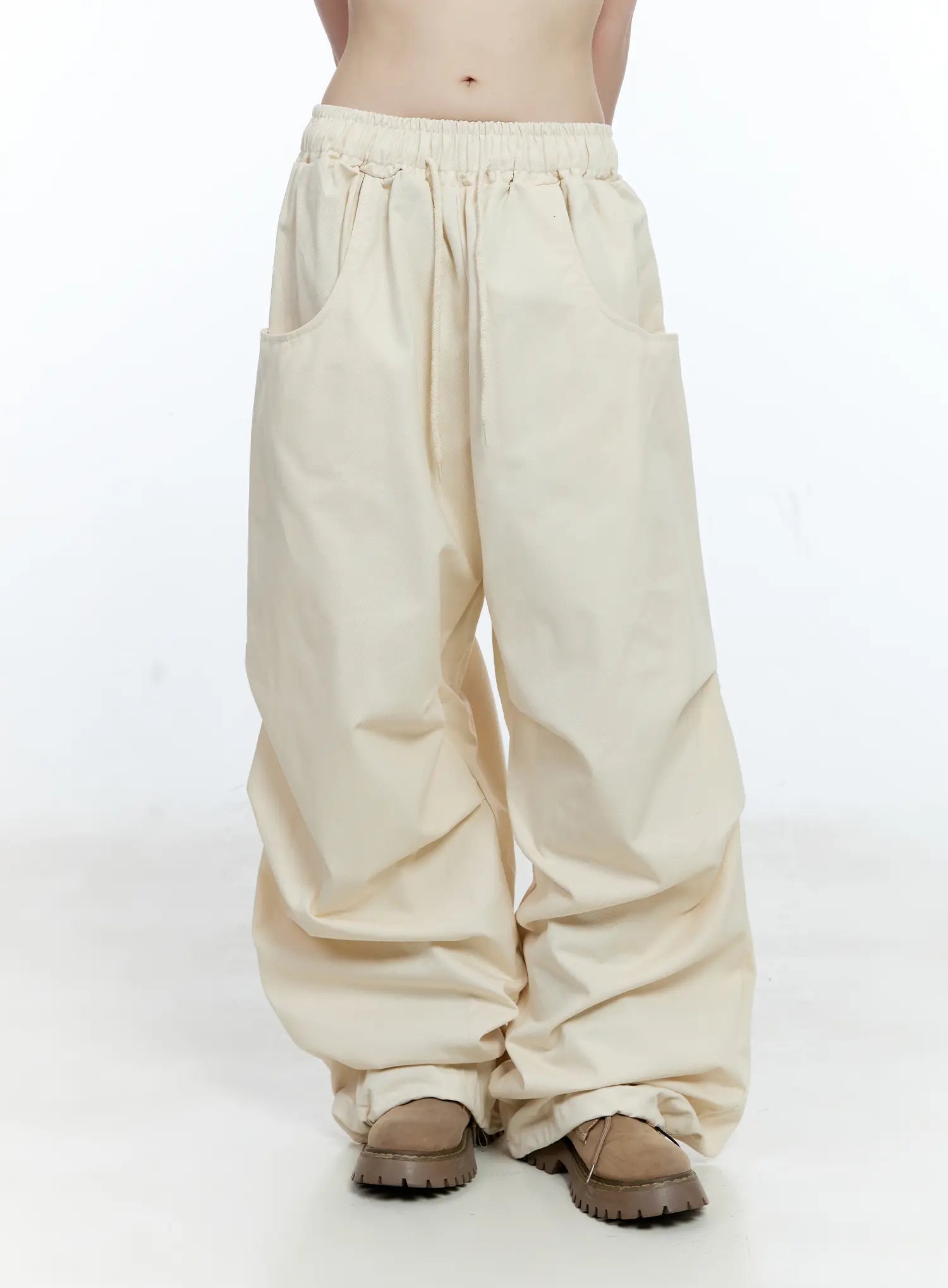 oversized-pintuck-wide-leg-pants-cg507