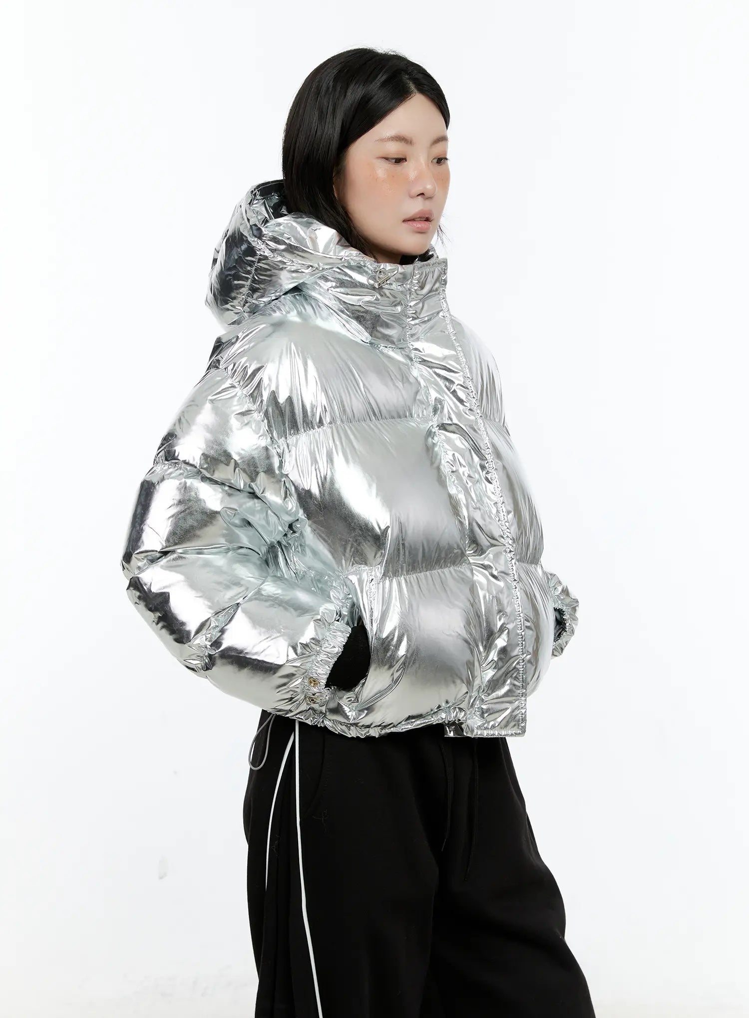 shiny-hooded-puffer-jacket-cn517