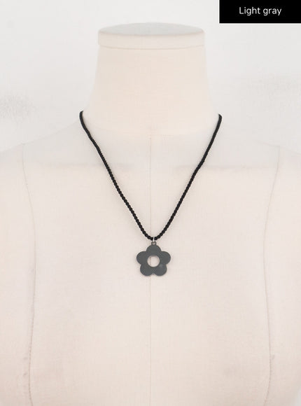 silver-color-flower-necklace-cl331