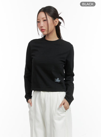 round-neck-graphic-top-co417