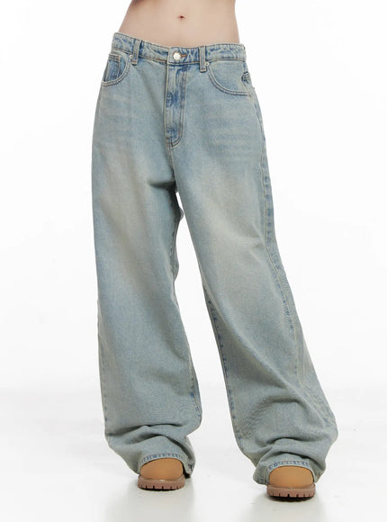 lilly-light-wash-baggy-jeans-cg519