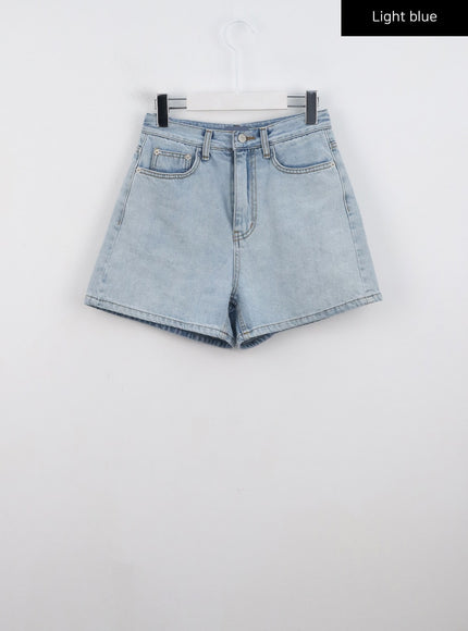 light-wash-denim-shorts-cl328