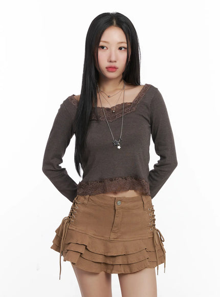 romantic-lace-trim-sweetheart-neck-long-sleeve-top-cd530