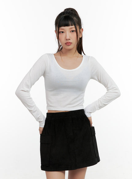 classic-scoop-neck-crop-top-cn404