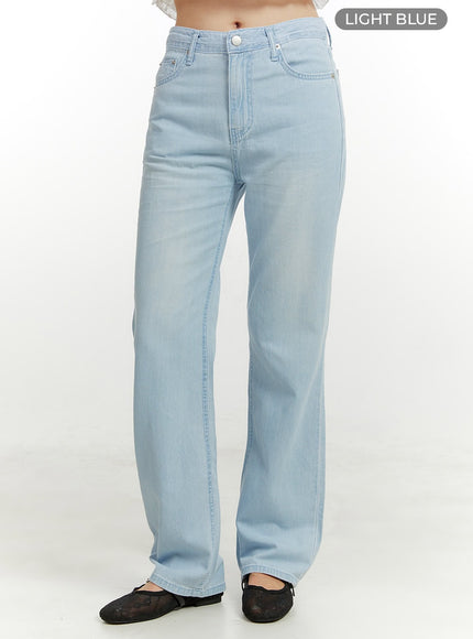 light-washed-straight-jeans-ou418