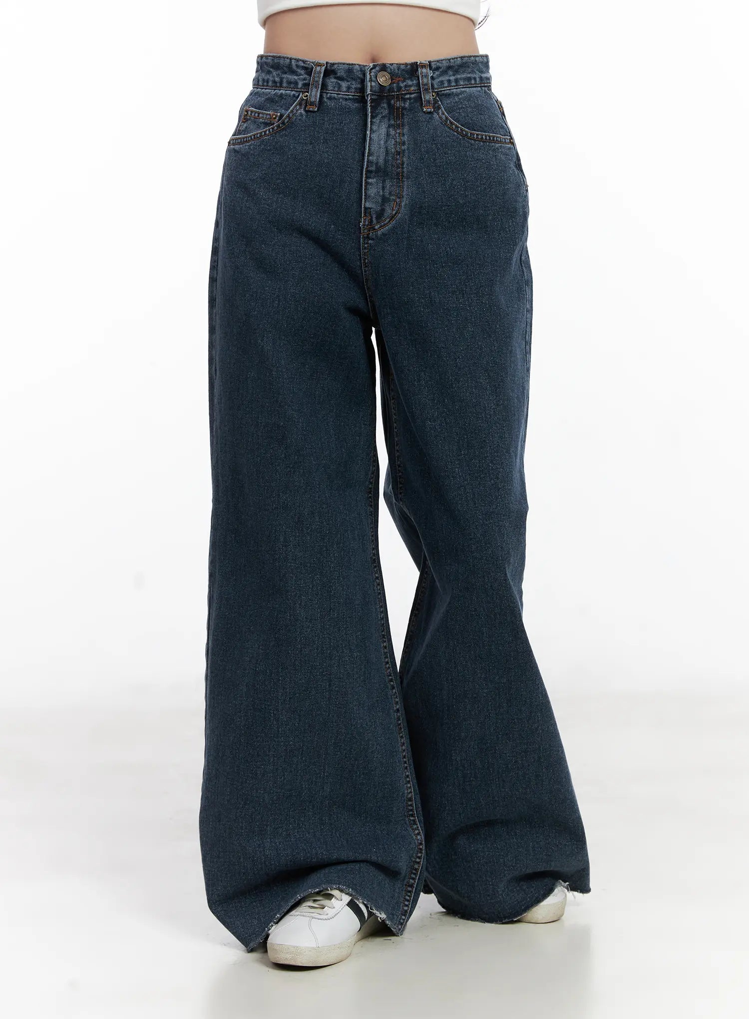 Louisa Ultra Wide Flared Jeans CN527 in dark blue, front waist-to-hem product shot, high-rise waistband with button closure, five-pocket layout, ultra wide flared leg with raw hem, white sneakers.