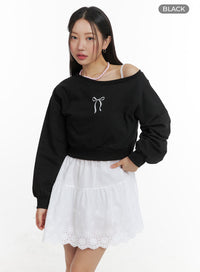 ribbon-asymmetrical-cropped-sweatshirt-oa402