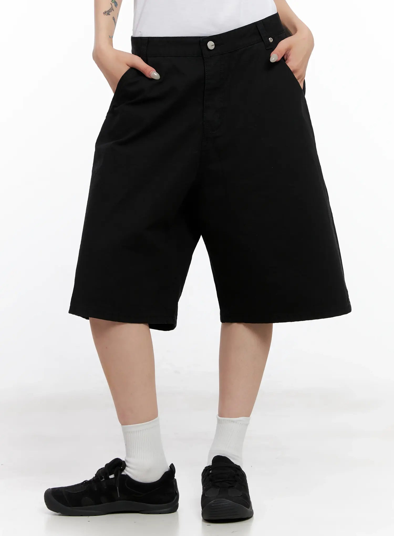 wide-leg-cotton-bermuda-shorts-cl525